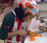 20101201_kidscookng2.jpg