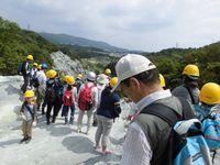 170801domzuru火山灰が降り積もって出来た石です.jpg