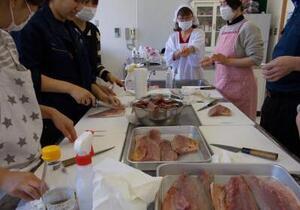 東B宮部様「魚をさばいて美味しく食べよう」（南Bエリア会）　DSCN0507.jpg