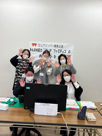 スタッフと講師.jpg
