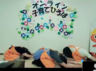 腰のストレッチ.png