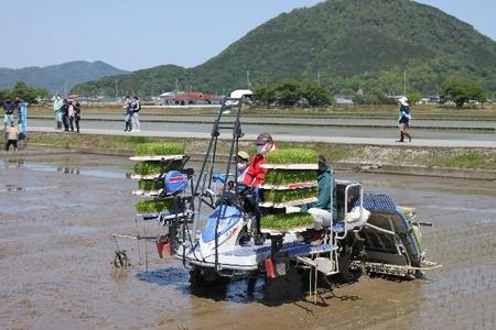 田植え機①.jpg